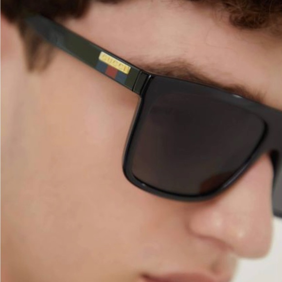 Gucci Eyewear GG0748s 001
oversized square-frame sunglasses - Picture 6 of 15